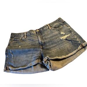 Women’s old navy high rise o.g. Straight denim shorts